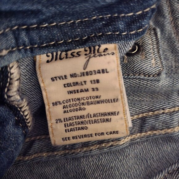 Miss Me Distressed Jeans Women's SZ 29 Boot Cut Inseam 33 - Picture 13 of 16
